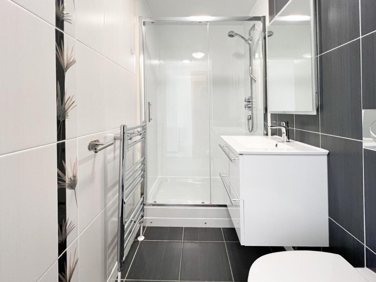 غلاسغو Stunning Riverview City Centre Apartment المظهر الخارجي الصورة